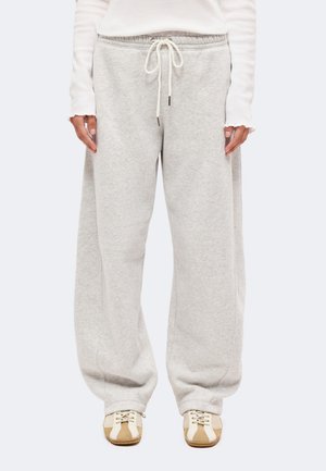 Abercrombie & Fitch, SUNDAY BARREL FORWARD SEAM - Долнище на анцуг - grey