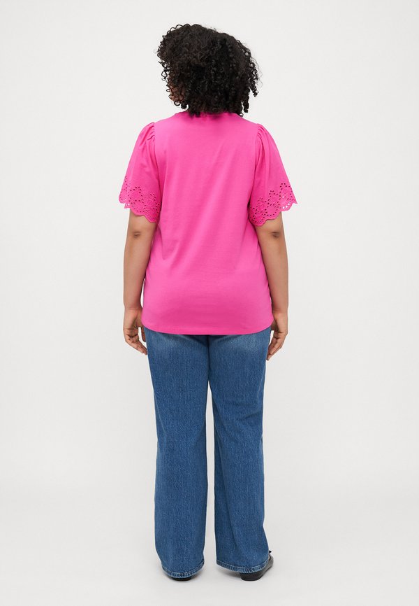CARHELENA O NECK TEE - Print T-shirt - fuchsia4