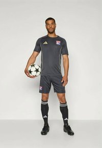 adidas Performance OL TR SHO - Klubbklær - carbon/hazy beige