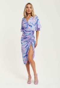 Liquorish MIDI WRAP WITH ABSTRACT PRINT IN - Day dress - lilac