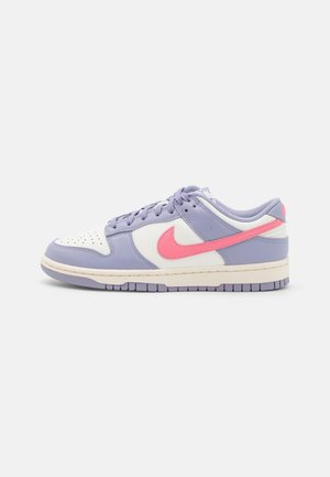 Nike Sportswear, Baskets basses - purple