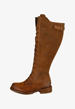 Høje, brune læderstøvler med snørebånd forneden, rund tå og en sidespænde detajle. Glat tekstur og lavt træhæle.