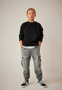 Next - STANDARD - Džínsy voľného strihu - grey denim Miniatúrny obrázok 1