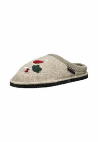 Zapatilla de lana con parte superior de fieltro gris, suela de goma negra, punta redonda y elementos decorativos bordados en rojo y verde.