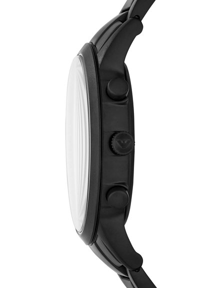 Vista lateral de reloj de pulsera negro que muestra tres botones de control en la caja y una corona redonda texturizada con el logo de la marca.