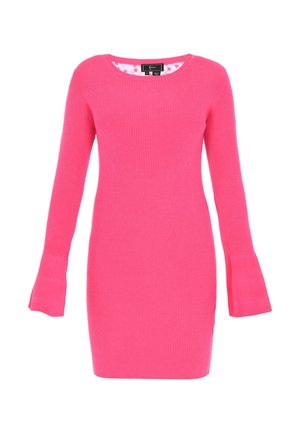 Helles pinkes, geripptes Strickkleid mit langen, ausgestellten Ärmeln und rundem Ausschnitt, entworfen für eine figurbetonte Silhouette.