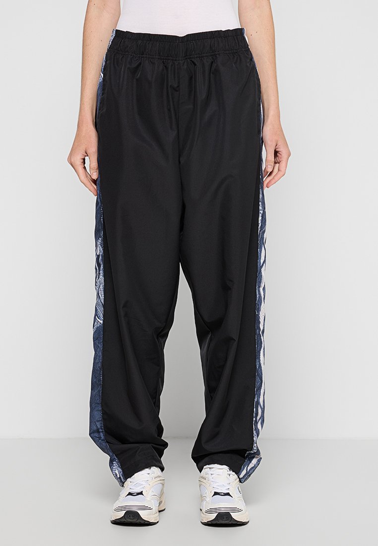 carlo colucci Trainingsbroek zwart carlo colucci Trainingsbroek zwart