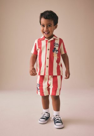 Next, REGULAR FIT - MICKEY MOUSE T-SHIRT AND SHORTS SET  . - Shorts - red
