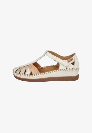 Sandalia de cuero blanca con recortes, acentos metálicos y detalles en beige. Cuenta con un borde cosido y una correa de gancho y bucle para un ajuste seguro.