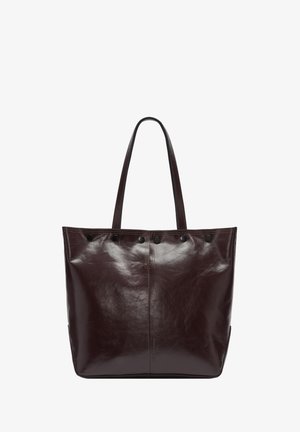 Borsa tote in pelle bordeaux con texture liscia, doppio manico e chiusure a scatto nere lungo il bordo superiore. Design minimale.