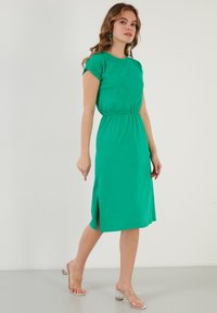 LELA SHORT SLEEVE MIDI - Dnevna haljina - benetton color