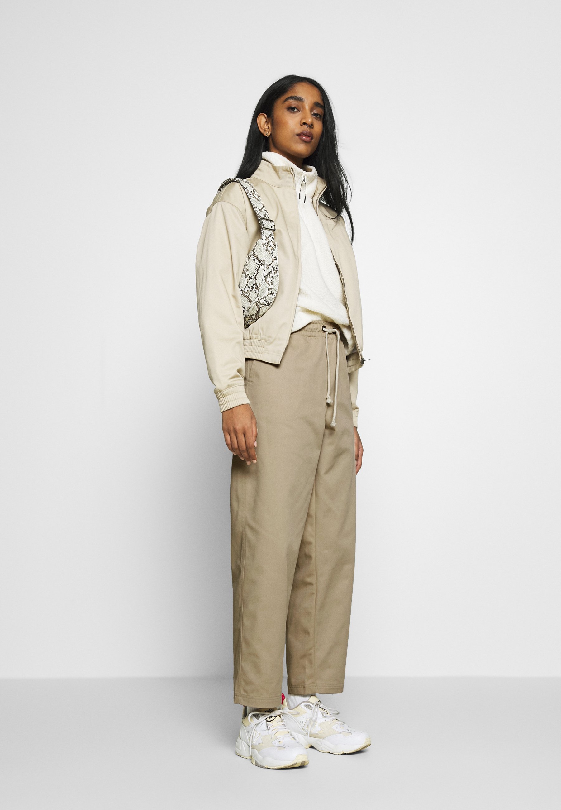 Champion Reverse Weave LONG PANTS Bukse beige Zalando.no Champion Reverse Weave LONG PANTS - Bukse - beige