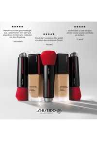 Shiseido SYNCHRO SKIN SELF-REFRESHING FOUNDATION SPF30 - Fondotinta - 120