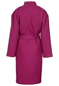 Waffelstruktur, magenta Bademantel mit langen Ärmeln, einem Gürtel in der Taille und einem Schalkragen, in mittlerer Länge bis zur Wade und einfarbig.