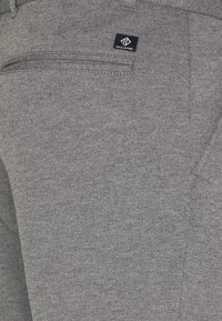 TOM TAILOR DENIM Chino kalhoty - light grey