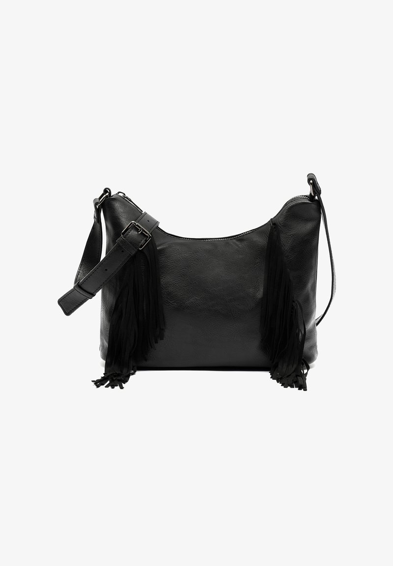 Borsa a spalla in pelle nera con una texture liscia, tracolla regolabile e lunghi tasselli neri su ciascun lato. Chiusura superiore con zip.