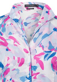 Korte mouwen overhemd met knopen in het wit met een abstract bloemmotief in roze en blauw. Kenmerkt zich door een kraag en een regular fit ontwerp.