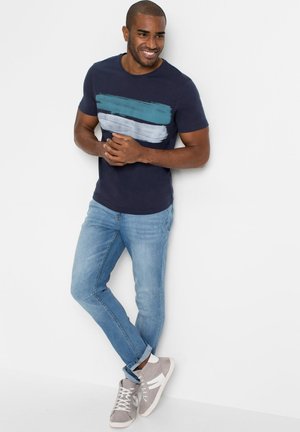 MIT DRUCK - T-Shirt print - blue