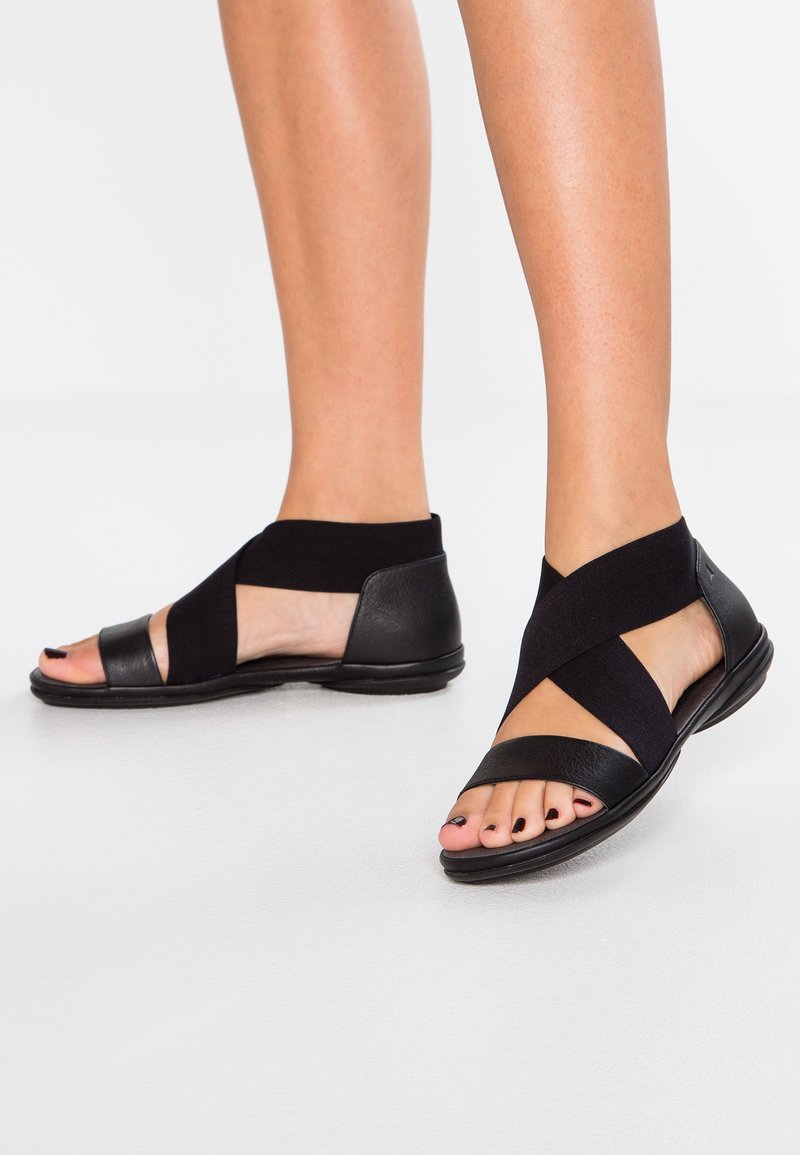 camper right nina sandal