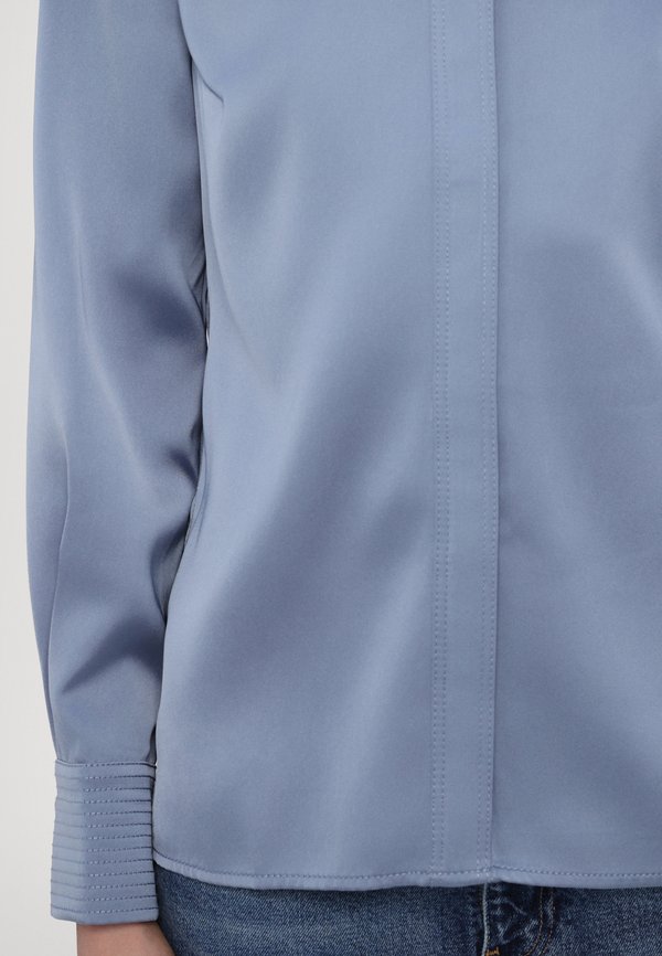 COLLARED FITTED SHIRT - Button-down blouse3