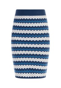 Stickad pennkjol med ett zigzag-mönster i nyanser av blått, marin och vitt, med en stretchig midjeband för komfort.