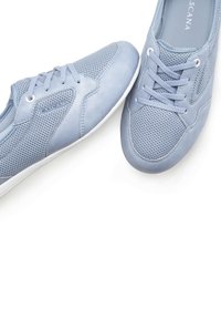 LASCANA Sneaker low - hellblau