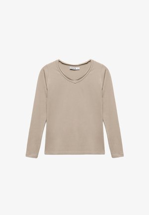 Top de manga larga, color beige claro, con escote en V y textura acanalada. Hecho de una tela suave, presenta un diseño simple sin patrones ni acentos.