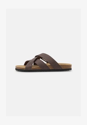 Slippers - brown