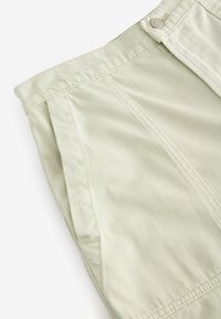 Non selezionato, beige