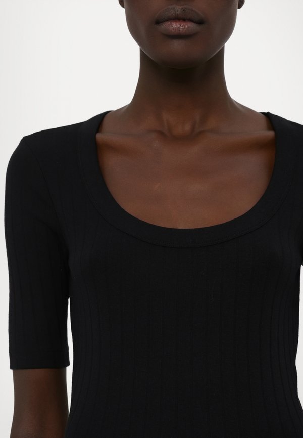 SCOOPNECK SHORTSLEEVE - Basic T-shirt4