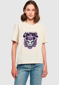 Mister Tee ALWAYS ON FIRE  - T-shirts print - whitesand