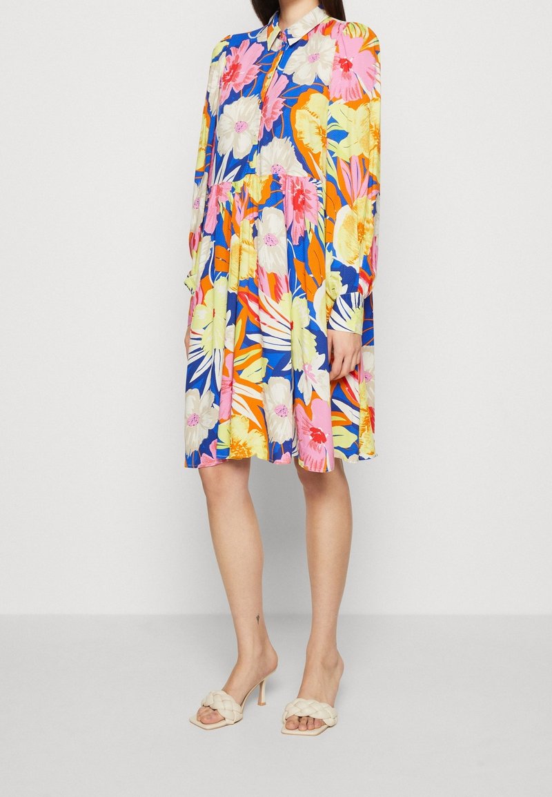 YAS Robe chemise - blue