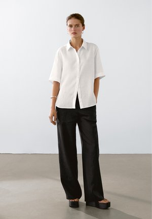 Massimo Dutti SHORT SLEEVE GARMENT - Skjortebluser - white