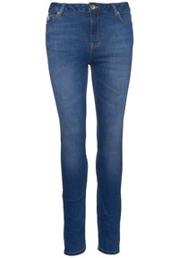 Jeans ajustados en denim azul oscuro, con cierre frontal de botón y diseño clásico de cinco bolsillos, con detalles de costura visibles.