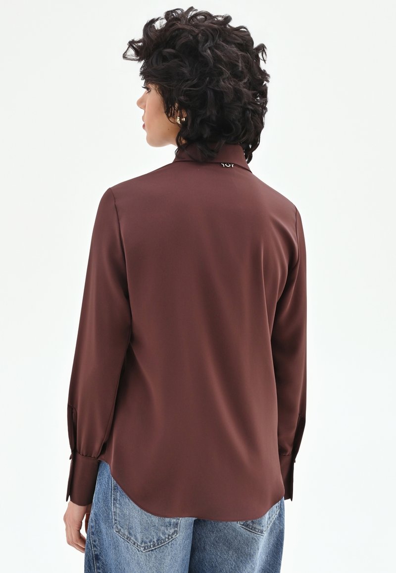 Chemisier Femme Rinascimento Taille L - Style Italien, Polyester à Motif, Manches Longues - Occasion Très Bon état