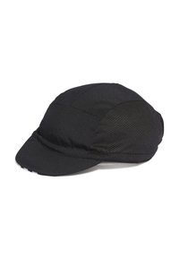 Cappellino da ciclismo nero realizzato in tessuto leggero con una superficie liscia, dotato di una visiera curva e dettagli in rete sui lati.