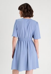 Cache Cache MIT ELASTISCHER TAILLE - Vestito casual - bleu gris