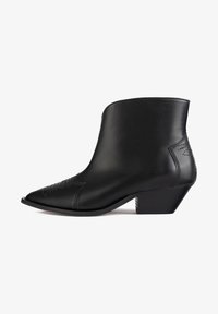 Ausgewählt, black