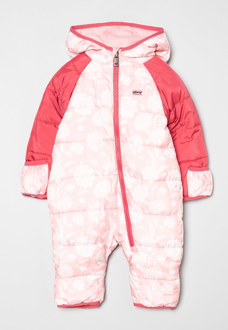 Tuta invernale per neonati a fiori rosa e bianchi con cappuccio, maniche lunghe, chiusura frontale con cerniera e braccia e polsini di un solido rosa a contrasto.