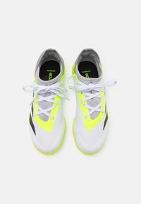 adidas Performance PREDATOR - Zaalvoetbalschoenen - footwear white/core black/lucid lemon