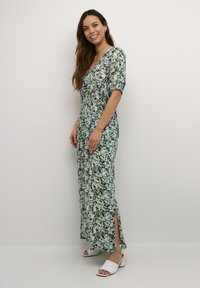 Kaffe KAISOLDE AMBER - Robe longue - blue green abstract flower