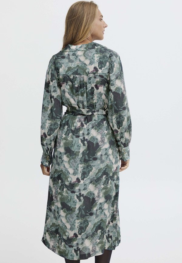 FRDANA - Shirt dress - dark forest aop b4