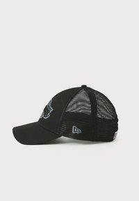 New Era - 9FORTY® TRUCKER UNISEX - Cap - black Thumbnail Image 1