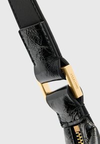 AllSaints HALF MOON SHOULDER - Handväska - black shine