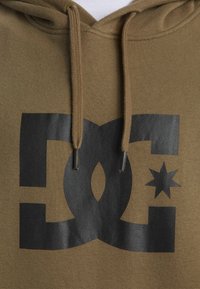 Unselected, tnf covert green