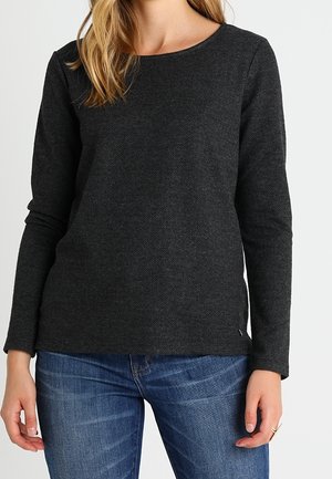 Sweter