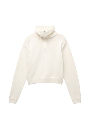 Weißer, gekürzter Pullover mit hohem Kragen, ausgestattet mit einem Halbreißverschluss, geripptem Muster und langen Ärmeln. Aus weichem Strickmaterial.