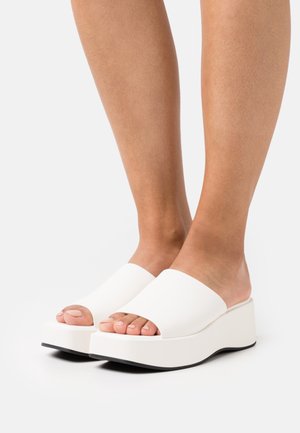 Monki, Mules à talons - off-white