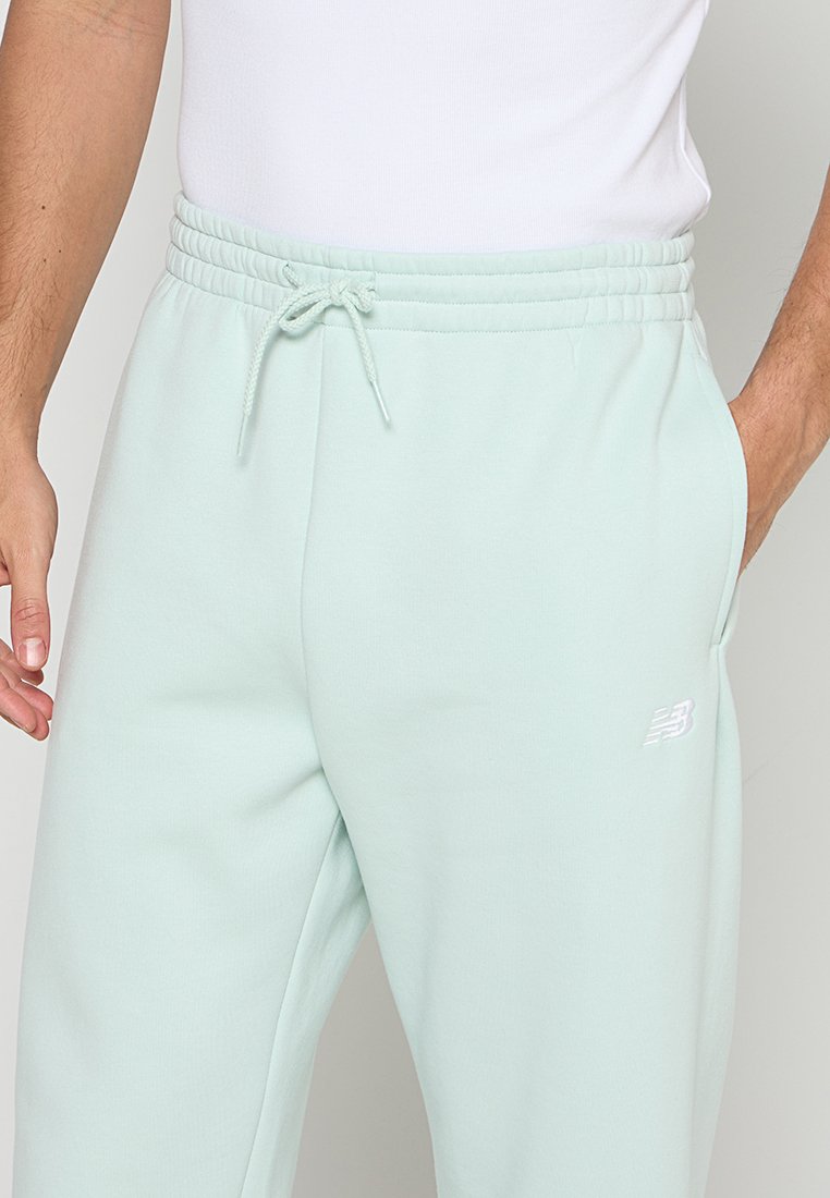 SPORT ESSENTIALS JOGGER