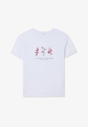 Biała bawełniana koszulka z krótkim rękawem, ozdobiona kwiatowym nadrukiem w odcieniach różu i fioletu. Poniżej napis "LE JARDIN PARISIEN."